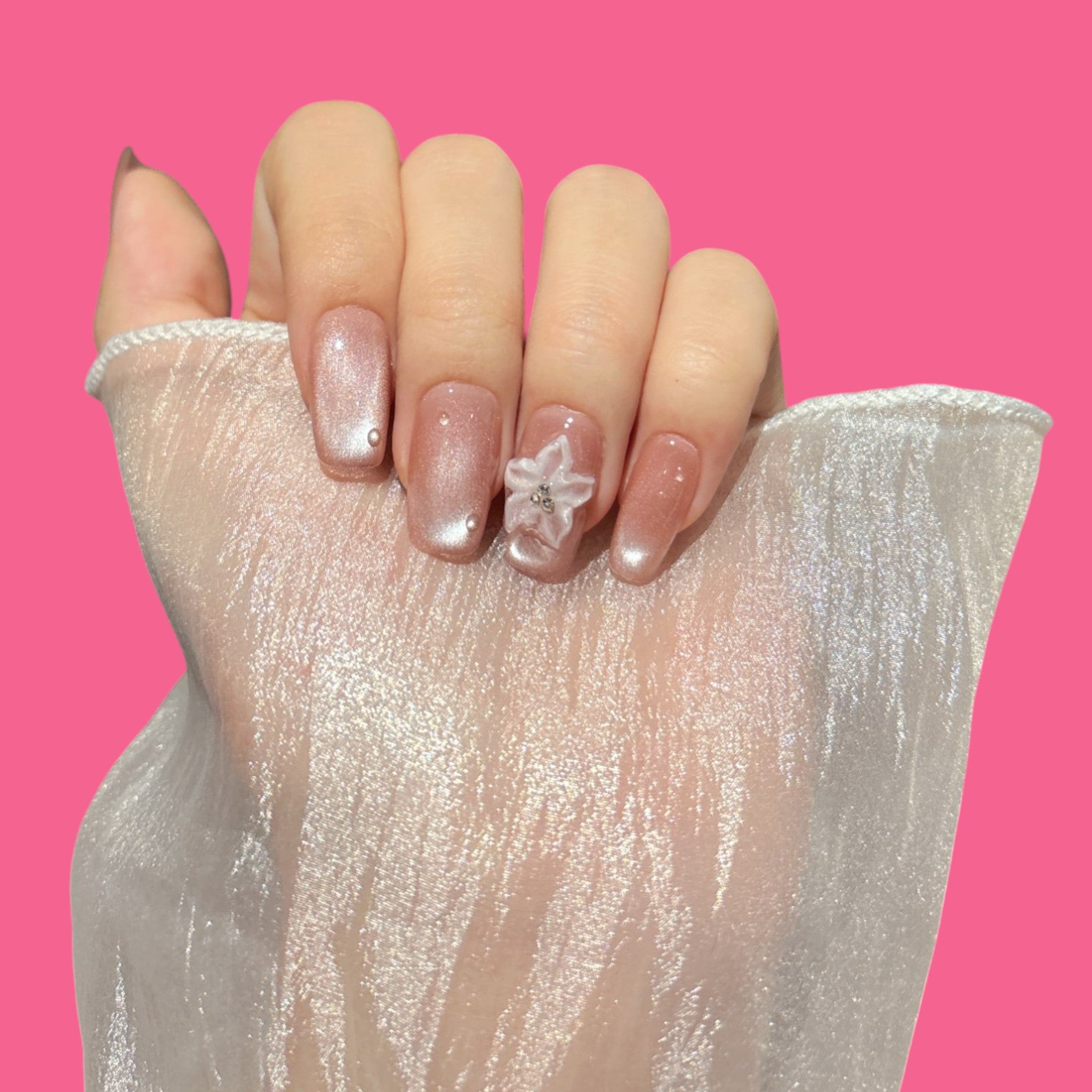Elegant Pink Floral Press-On Nails
