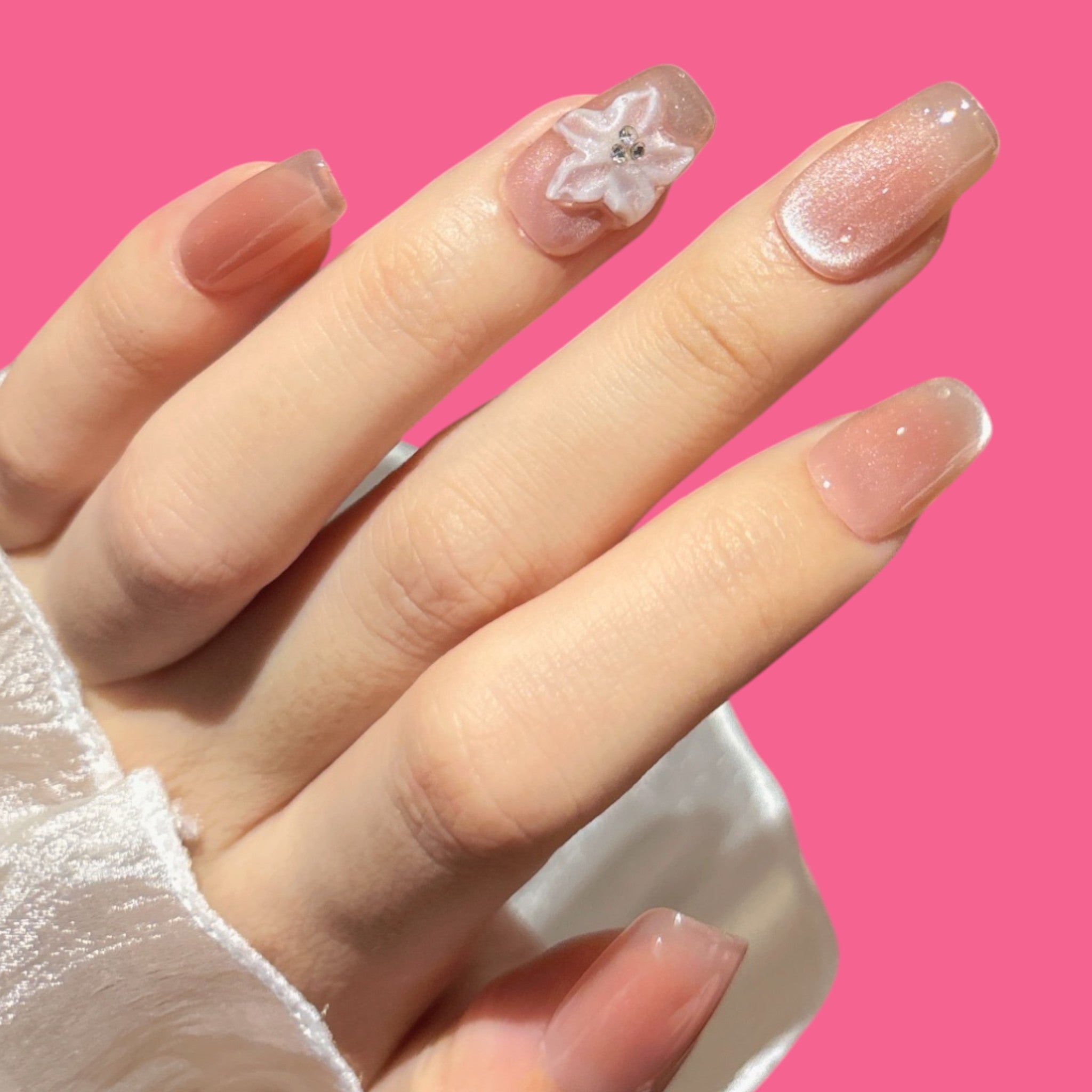 Elegant Pink Floral Press-On Nails