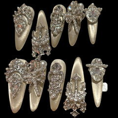Pearl Crown Press-On Nails | Regal Chrome Medium Almond Set