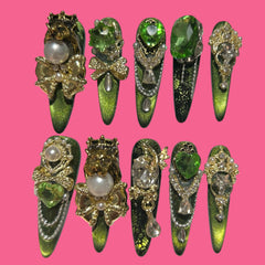 Emerald Royale – 3D Press-On Nails with Pearls & Crystals 1.57-inch | NailiPress