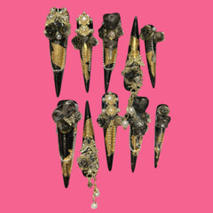 Gothic Royalty – Black & Gold Press-On Nails with Roses, Pearls & Chains