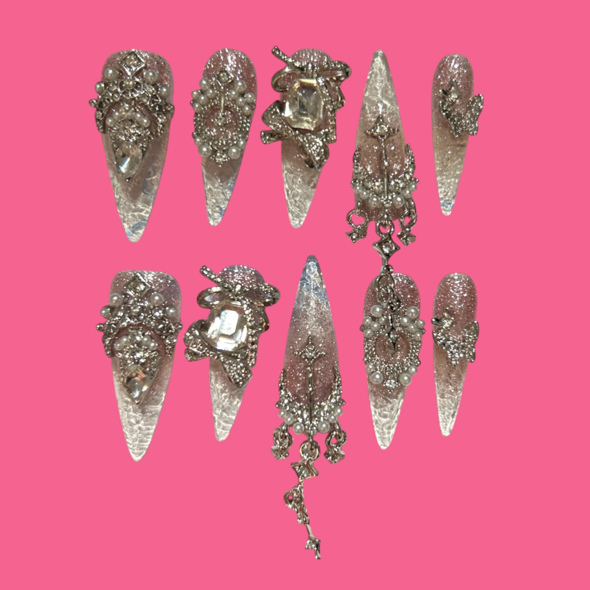 Pearl Enchanted – Glitter Nude Press-On Nails with Royal Chain Charms