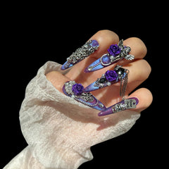 NailiPress Gothic Skull & Chain Press-On Nails