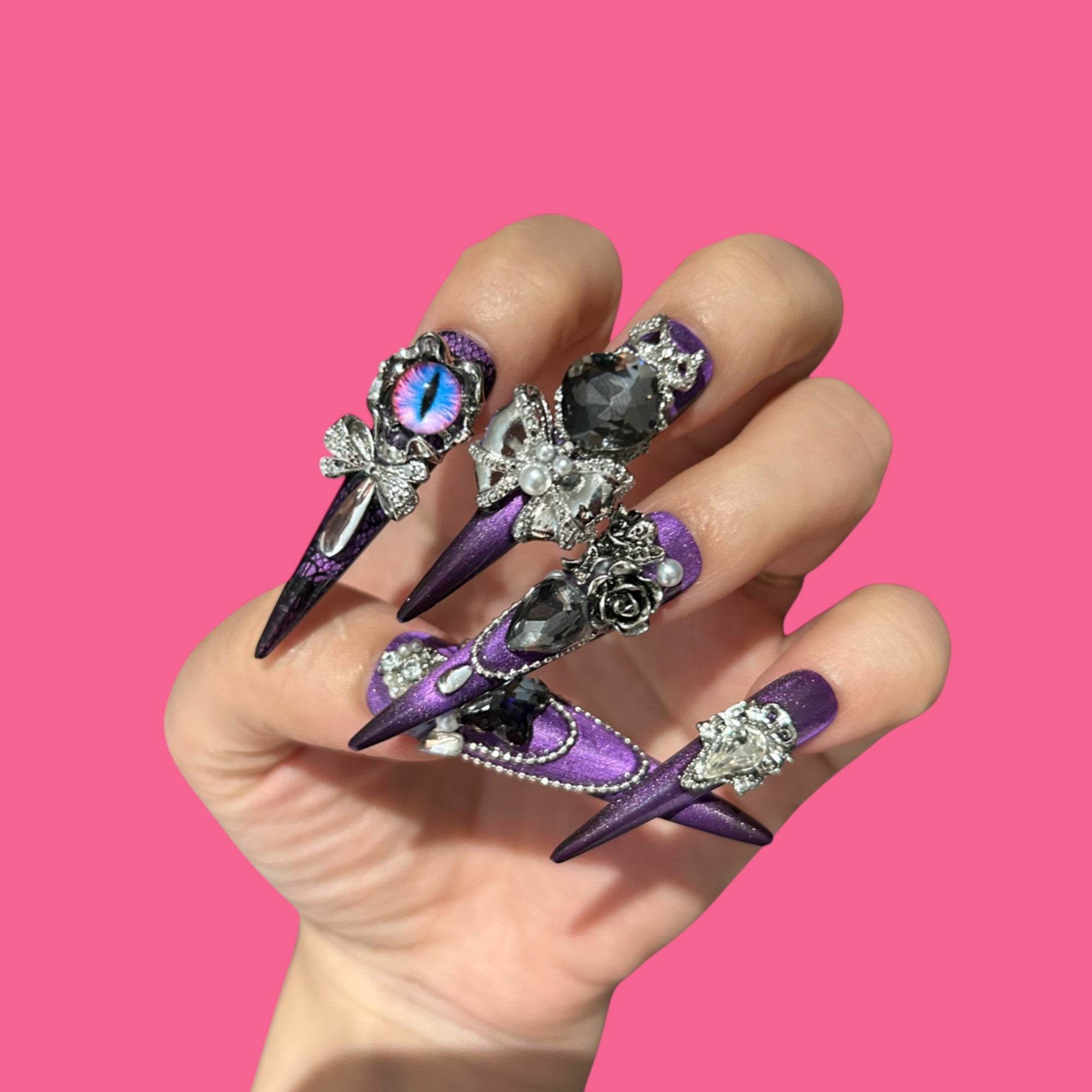 Midnight Hex – Gothic Purple Press-On Nails with Cat-Eye Jewels & Chains